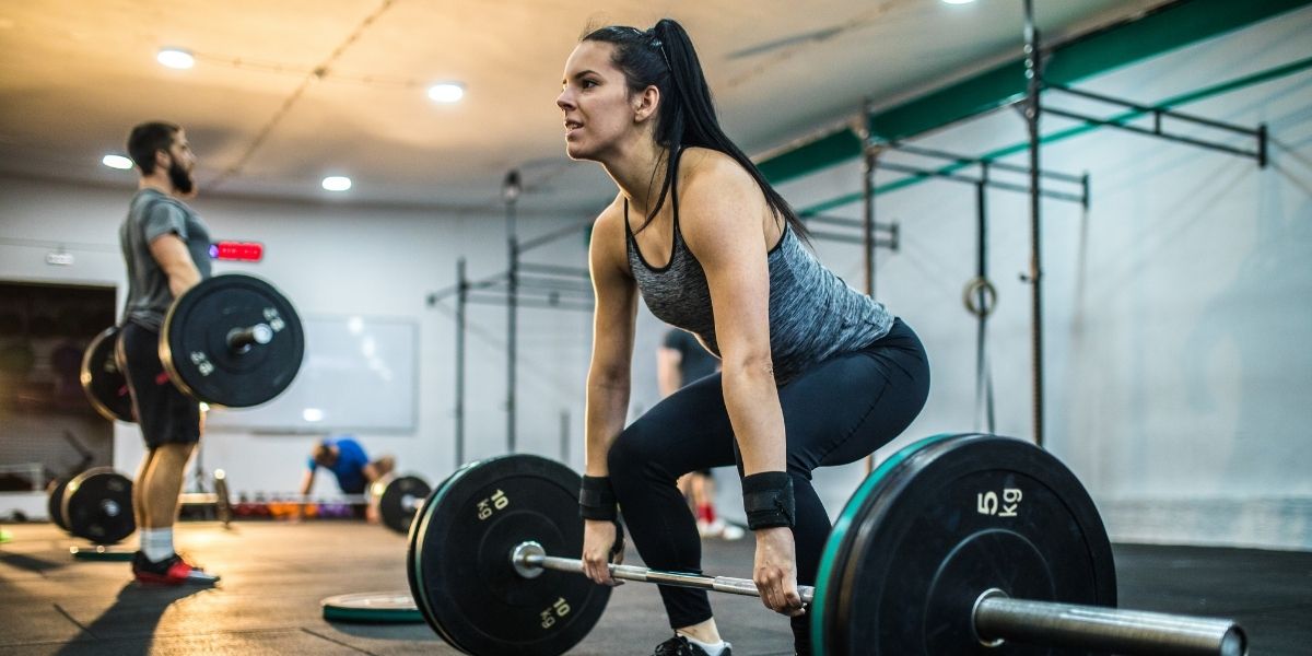 woman deadlifting